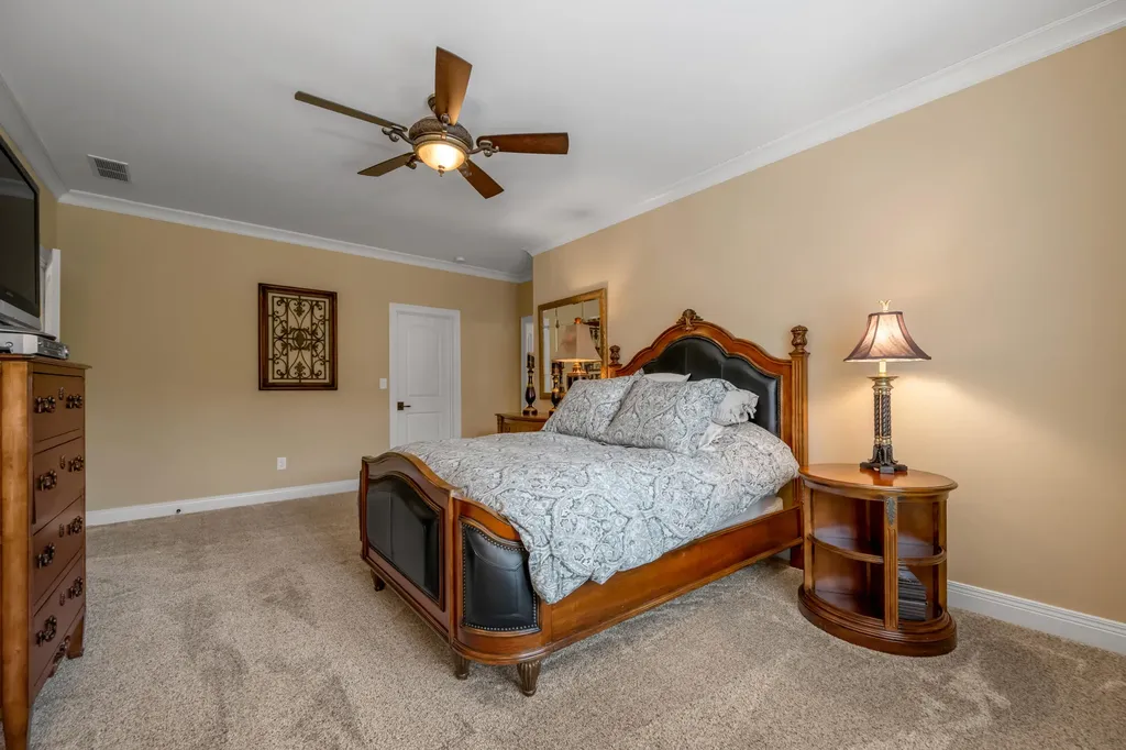 2928 Bobwhite Trail Lexington KY 40509