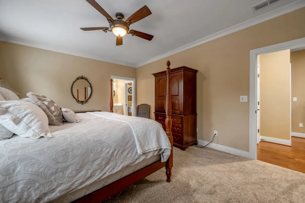 2928 Bobwhite Trail Lexington KY 40509