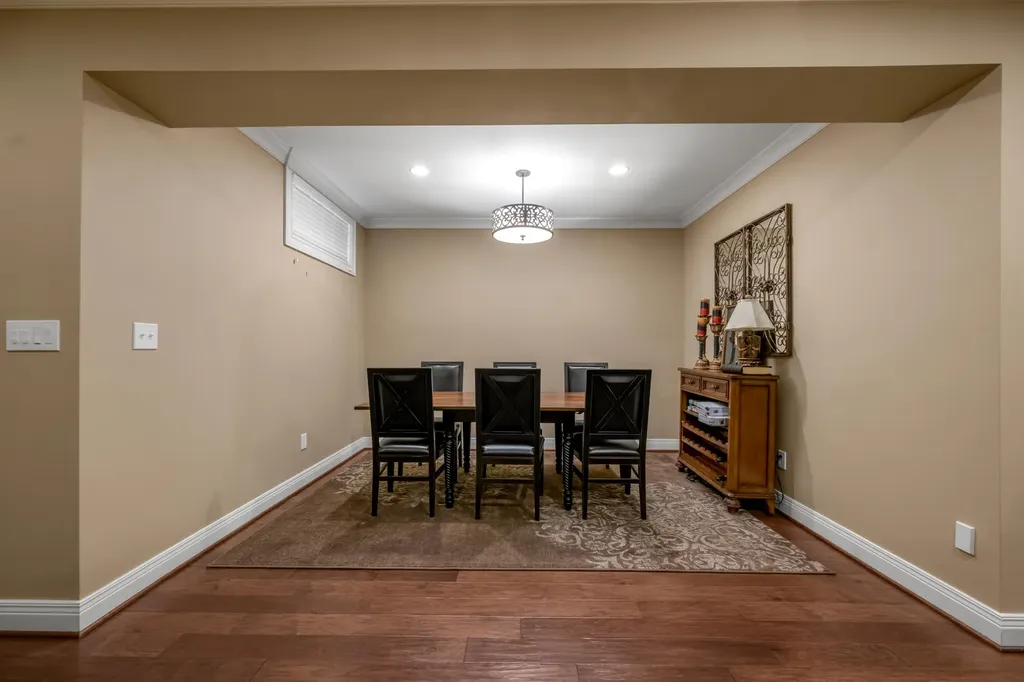 2928 Bobwhite Trail Lexington KY 40509