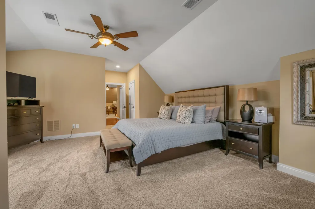 2928 Bobwhite Trail Lexington KY 40509