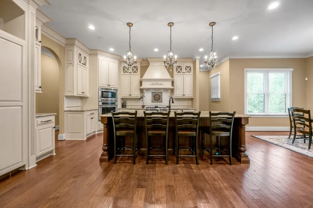 2928 Bobwhite Trail Lexington KY 40509