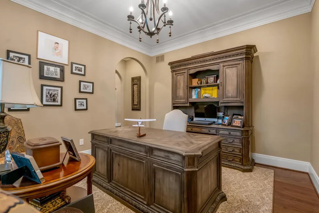 2928 Bobwhite Trail Lexington KY 40509
