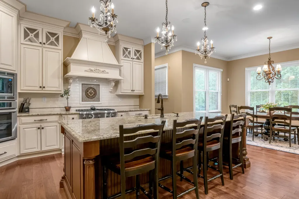 2928 Bobwhite Trail Lexington KY 40509