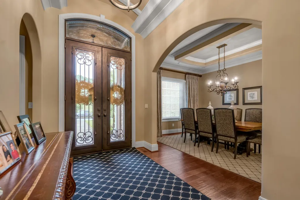 2928 Bobwhite Trail Lexington KY 40509