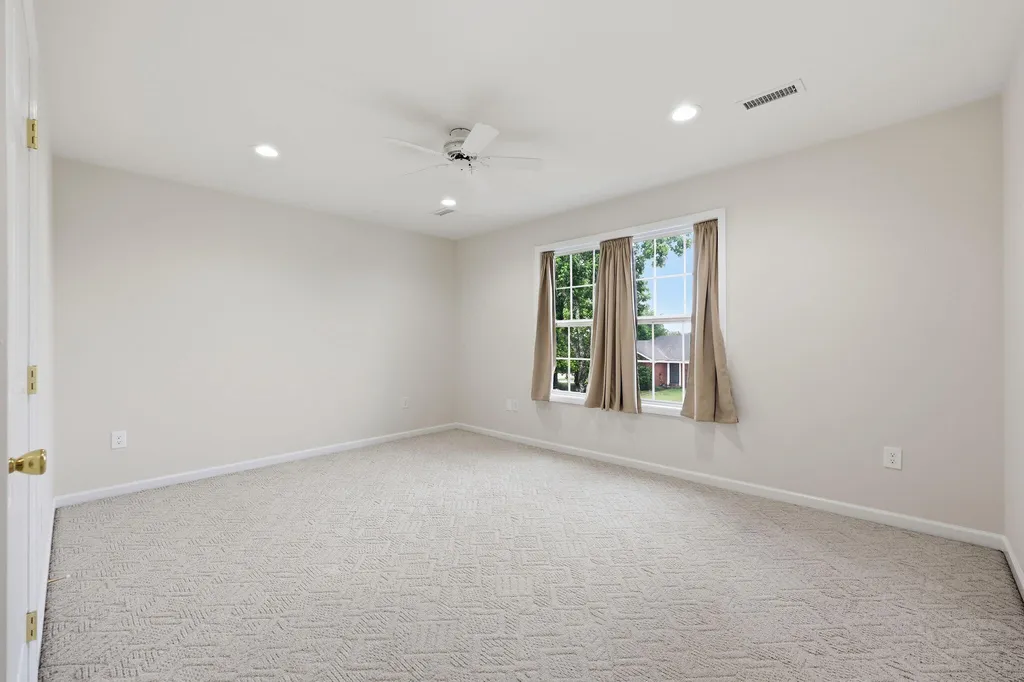 1049 Heathcliff Drive Richmond KY 40475