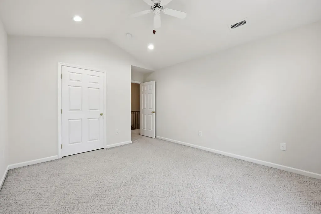 1049 Heathcliff Drive Richmond KY 40475