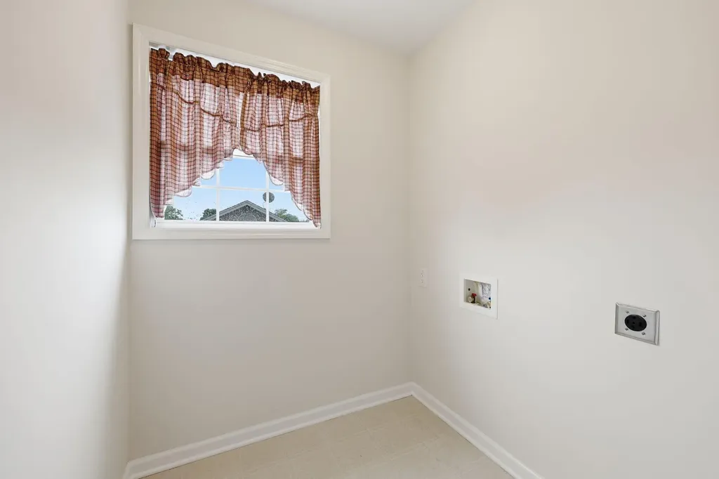 1049 Heathcliff Drive Richmond KY 40475