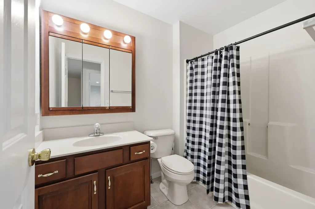 1049 Heathcliff Drive Richmond KY 40475