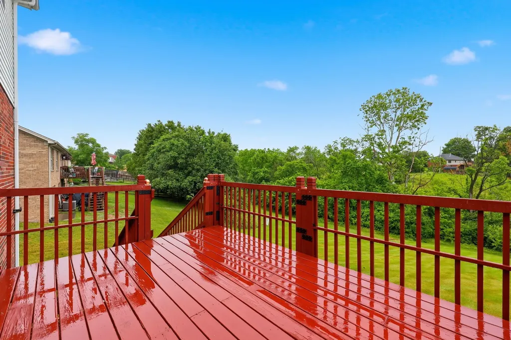 1049 Heathcliff Drive Richmond KY 40475