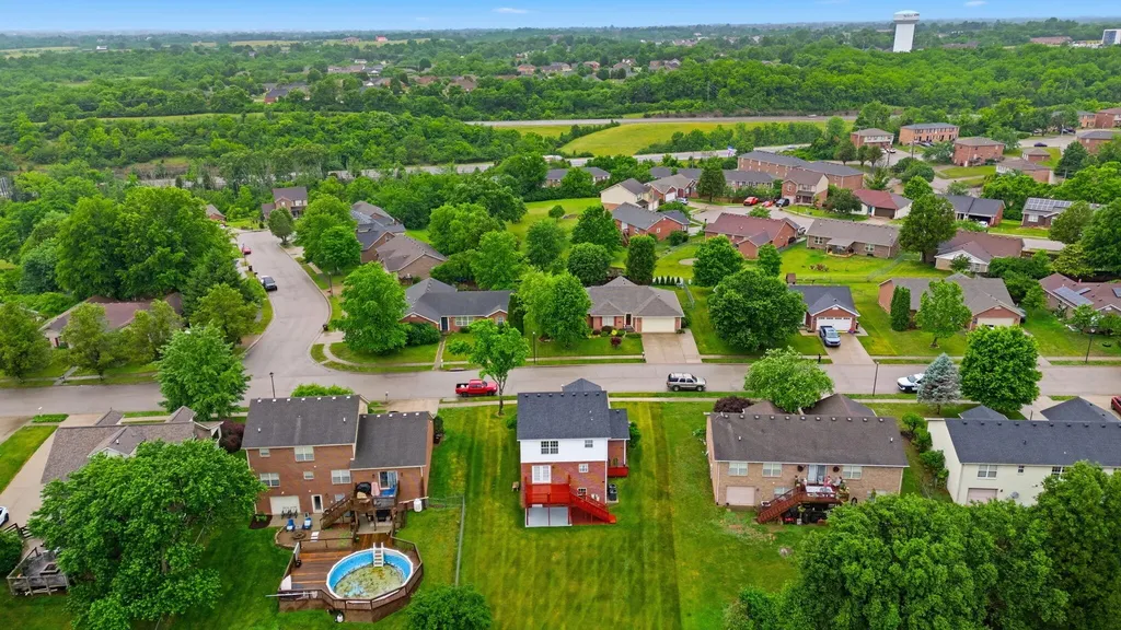 1049 Heathcliff Drive Richmond KY 40475