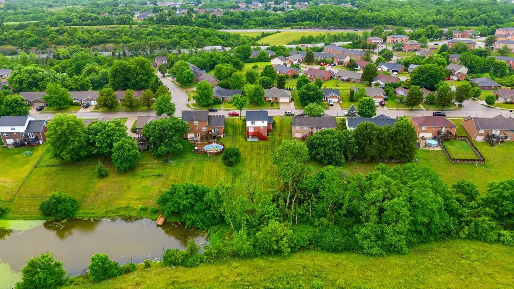 1049 Heathcliff Drive Richmond KY 40475