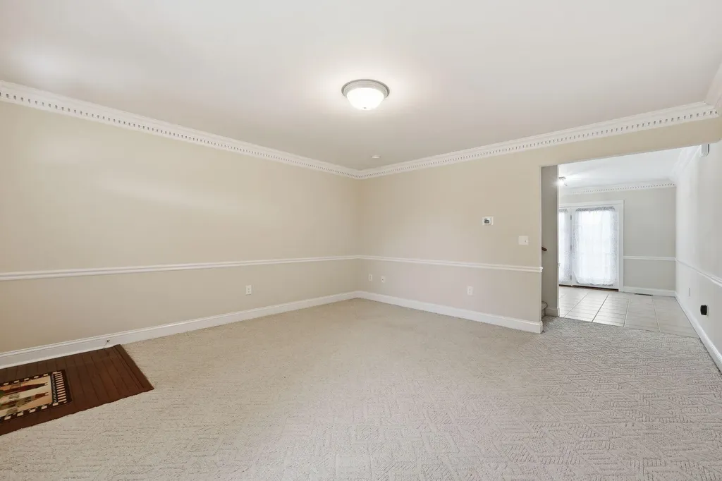 1049 Heathcliff Drive Richmond KY 40475