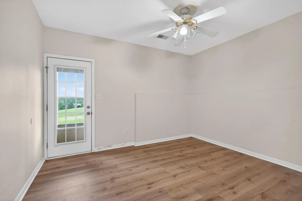1084 Breezy Lane Berea KY 40403