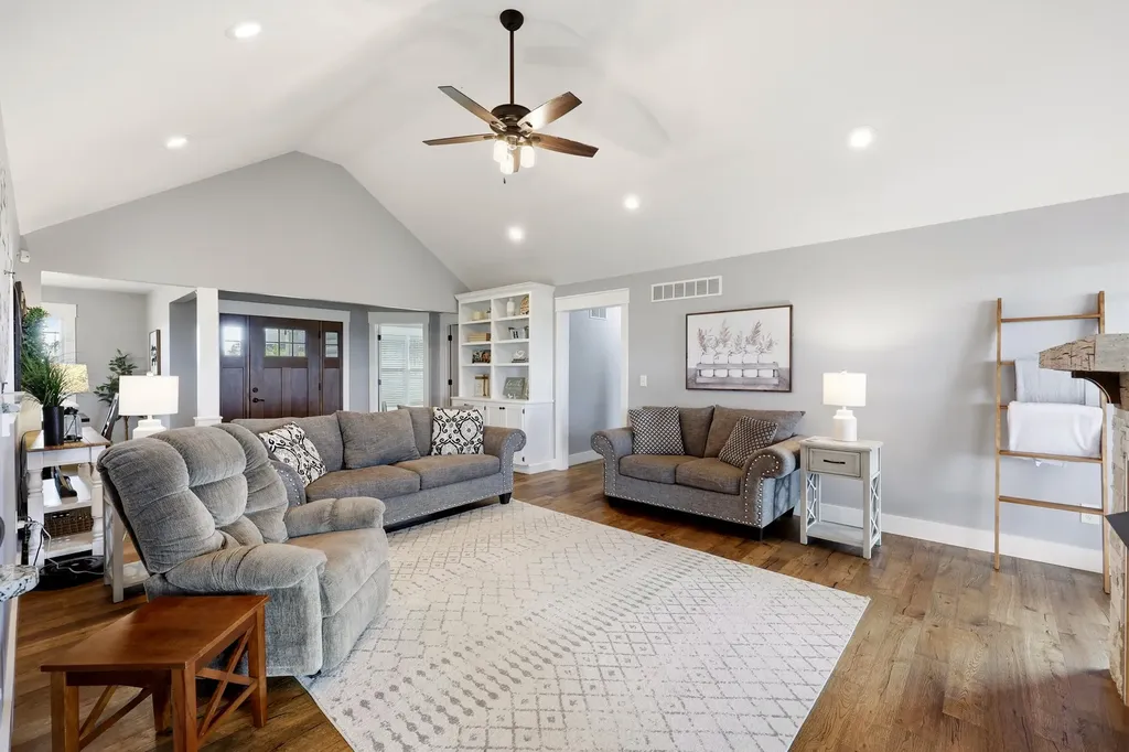 5792 Ky Highway 590 Lancaster KY 40444