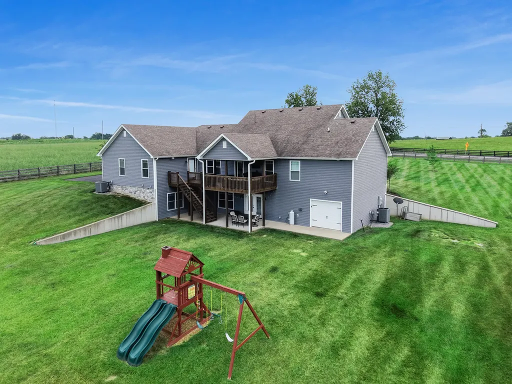 5792 Ky Highway 590 Lancaster KY 40444