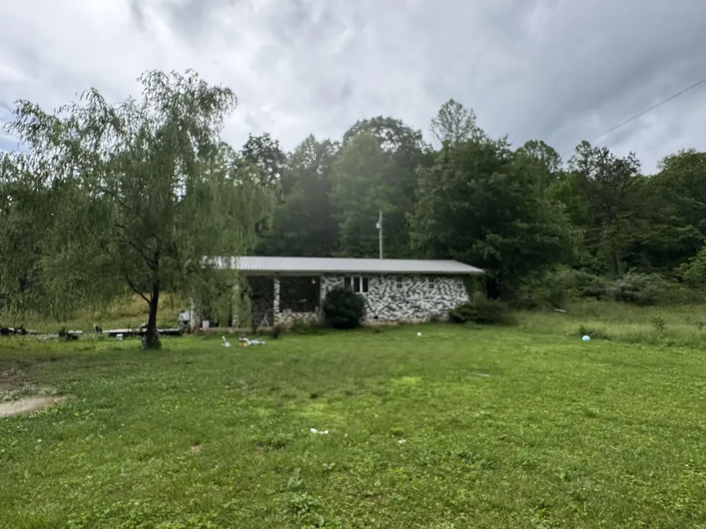 88 Mae Gumm Road Tyner KY 40486