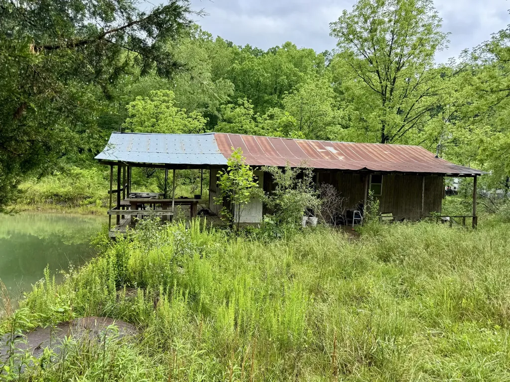 88 Mae Gumm Road Tyner KY 40486