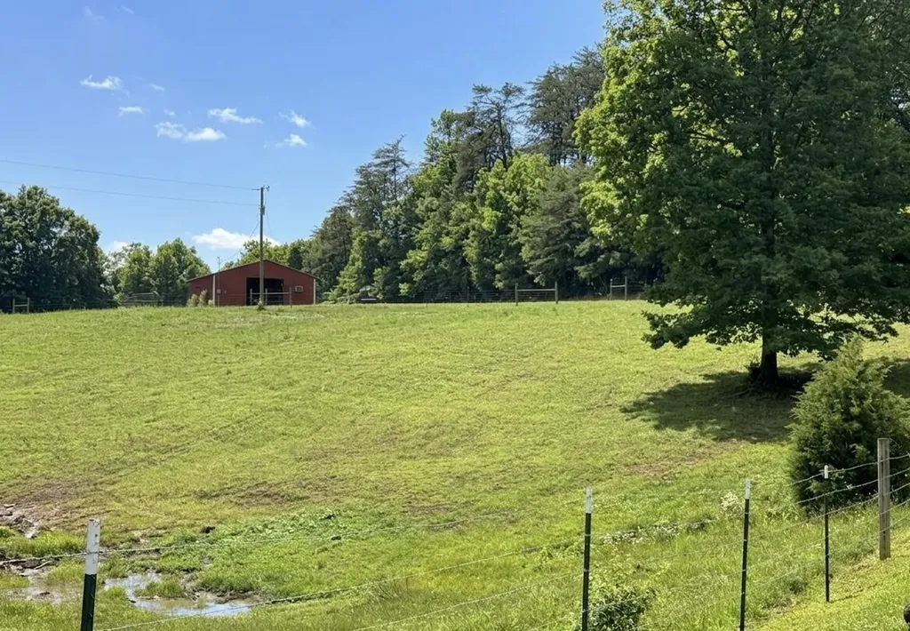 527 Gentry Mill Road Columbia KY 42728