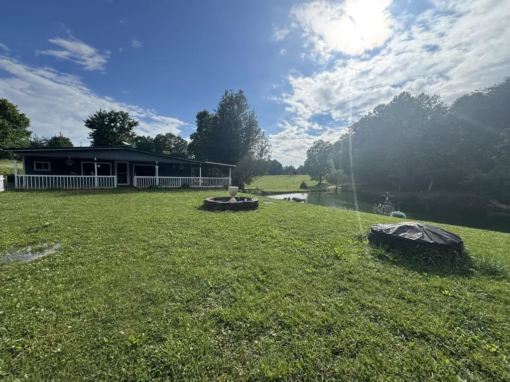 527 Gentry Mill Road Columbia KY 42728