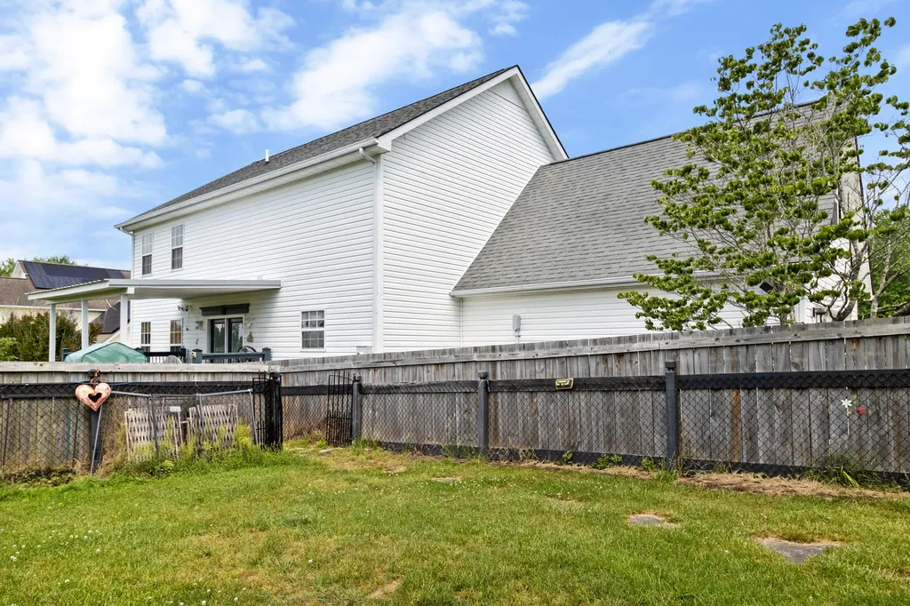 41 Lakeside Drive London KY 40741