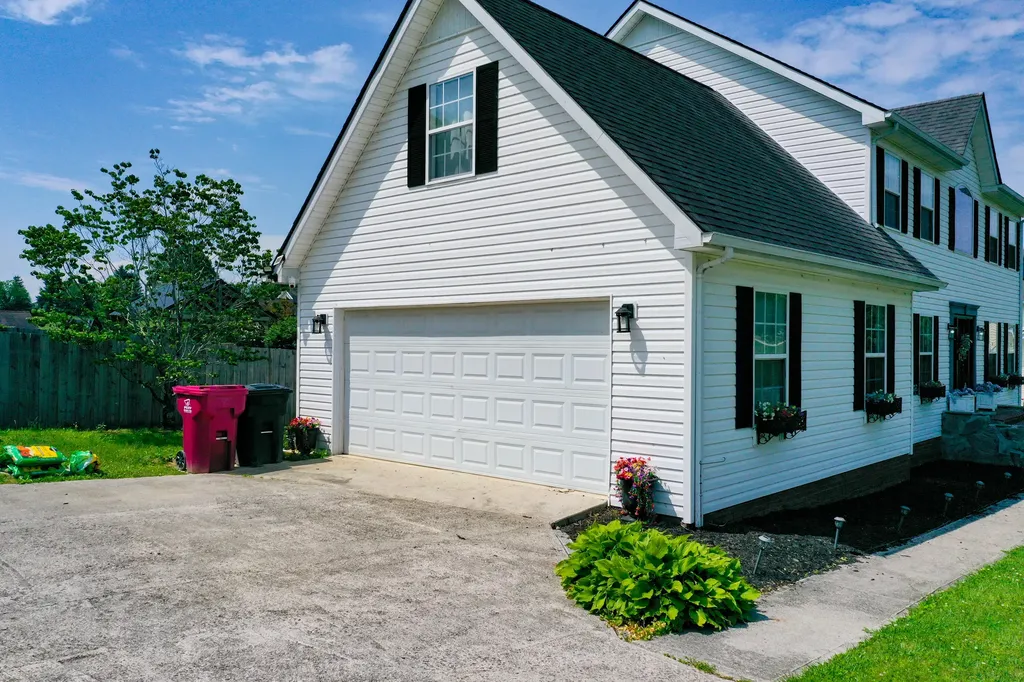 41 Lakeside Drive London KY 40741