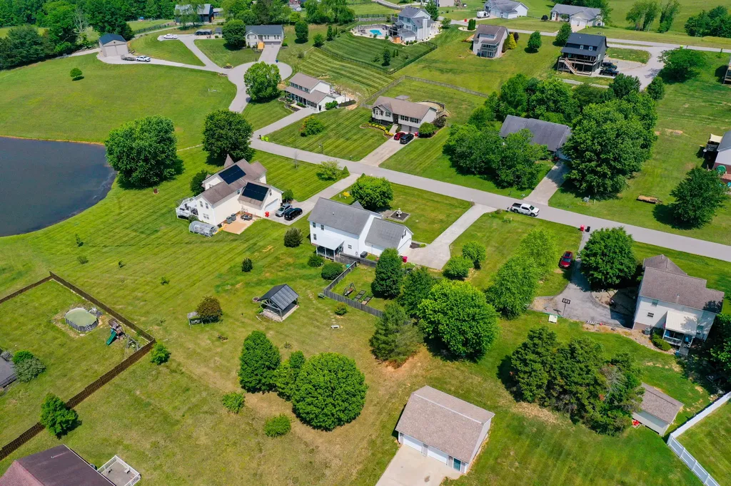 41 Lakeside Drive London KY 40741
