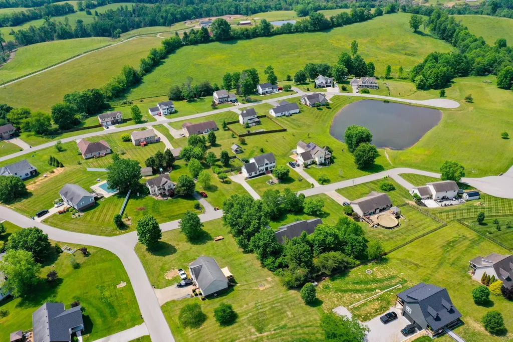 41 Lakeside Drive London KY 40741