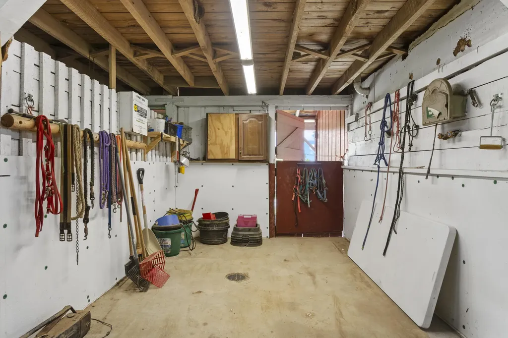 8039 Old Richmond Road Lexington KY 40515