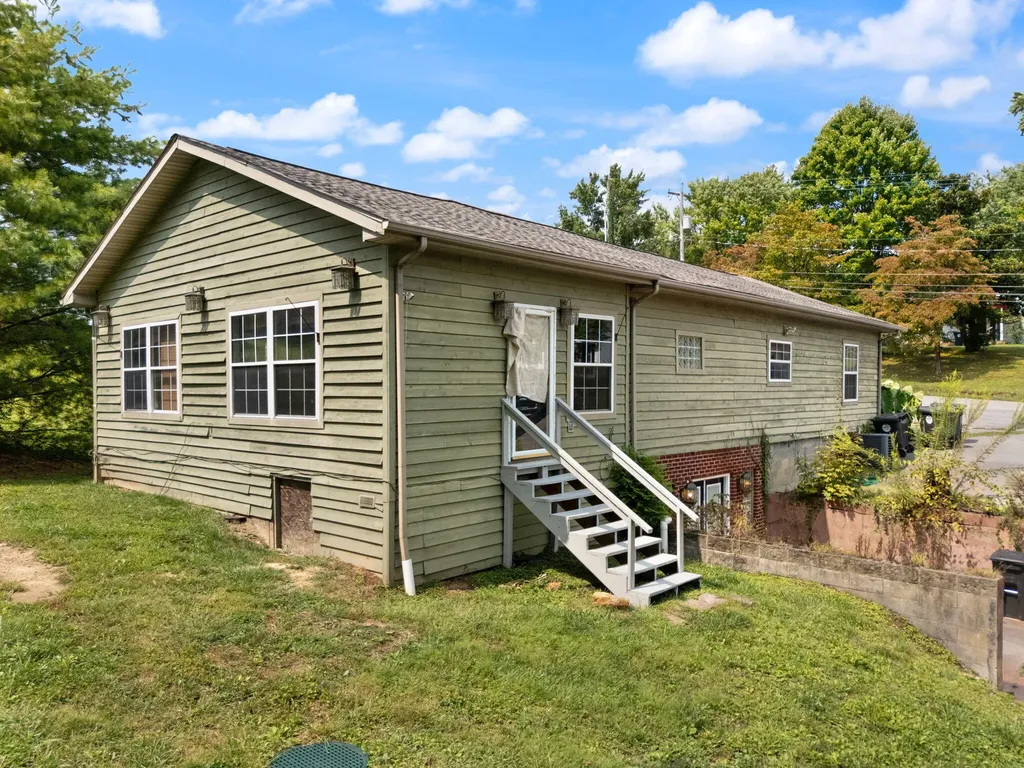 965 Gordon Hill Pike Corbin KY 40701