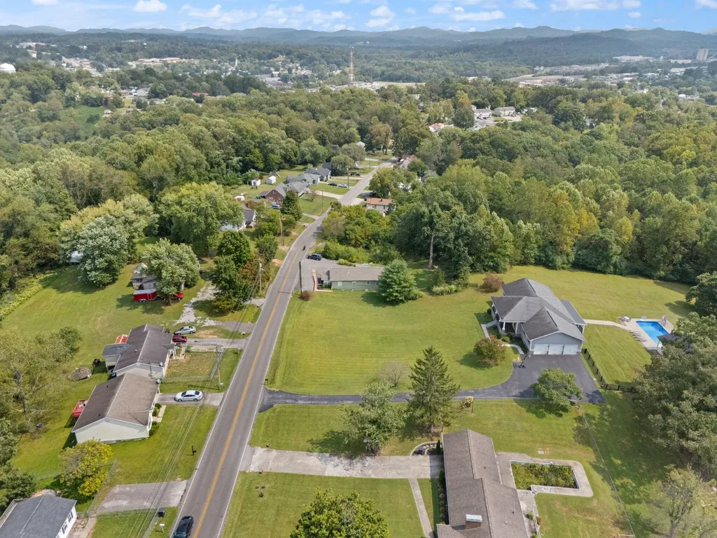 965 Gordon Hill Pike Corbin KY 40701