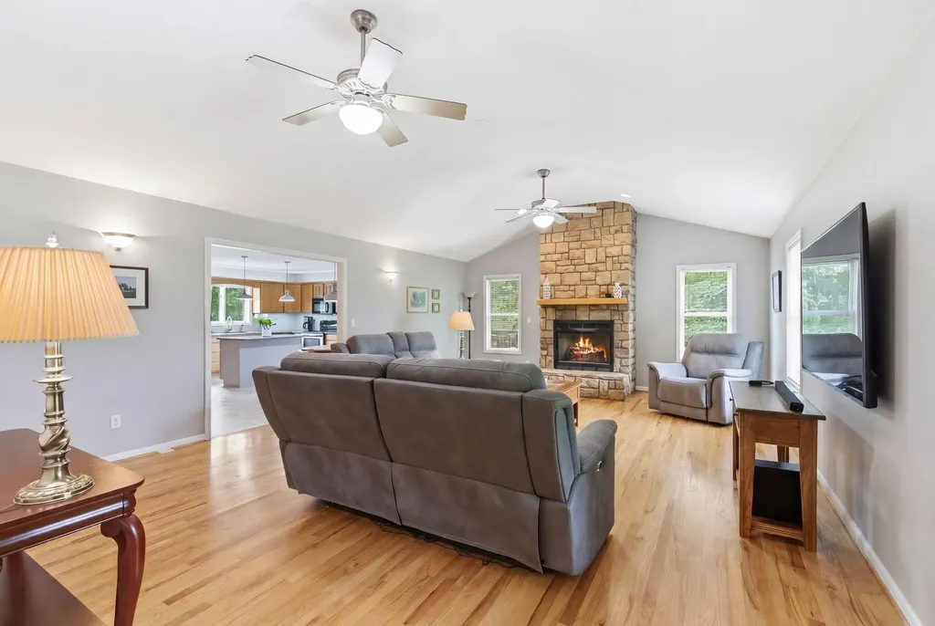 863 Mink Run Road Frankfort KY 40601