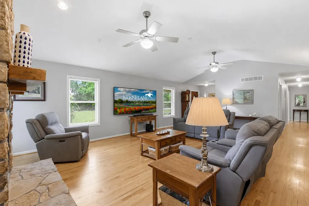 863 Mink Run Road Frankfort KY 40601