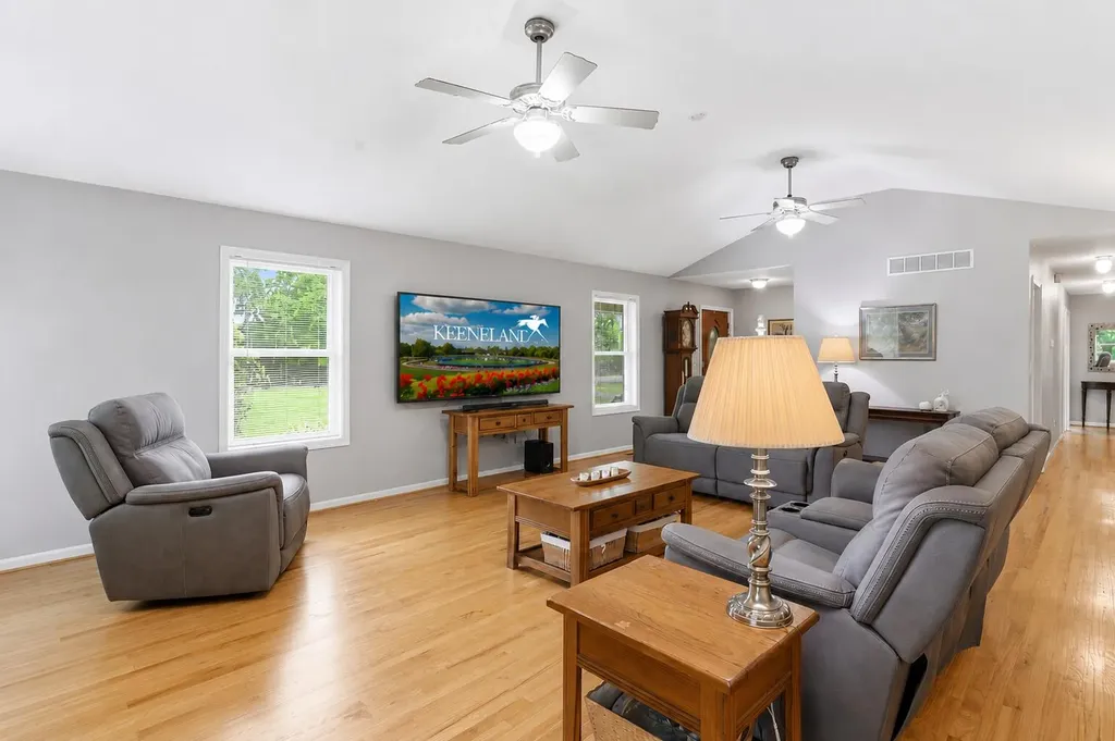 863 Mink Run Road Frankfort KY 40601