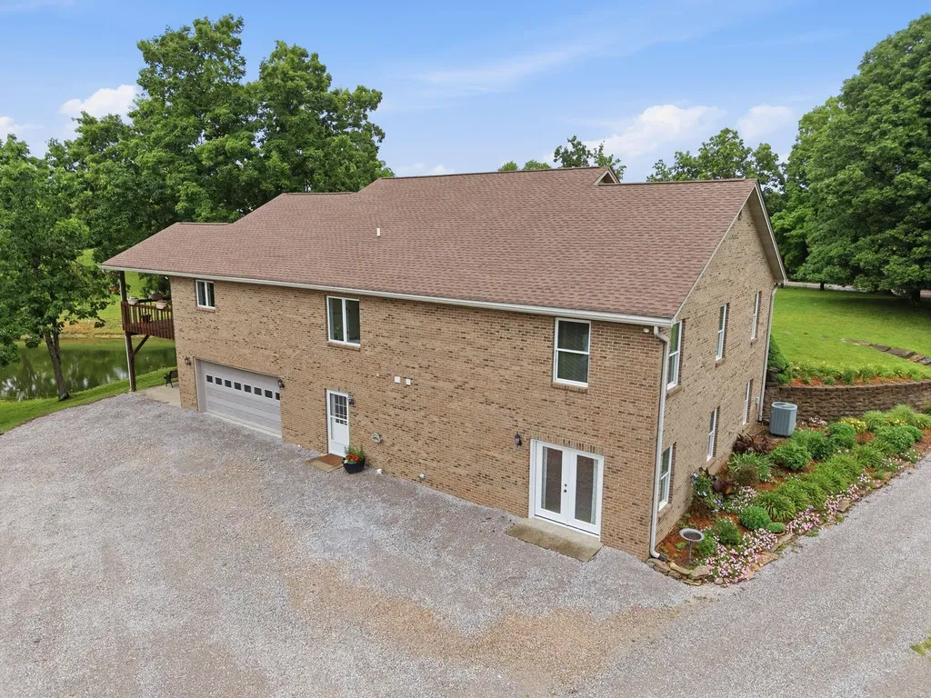 863 Mink Run Road Frankfort KY 40601