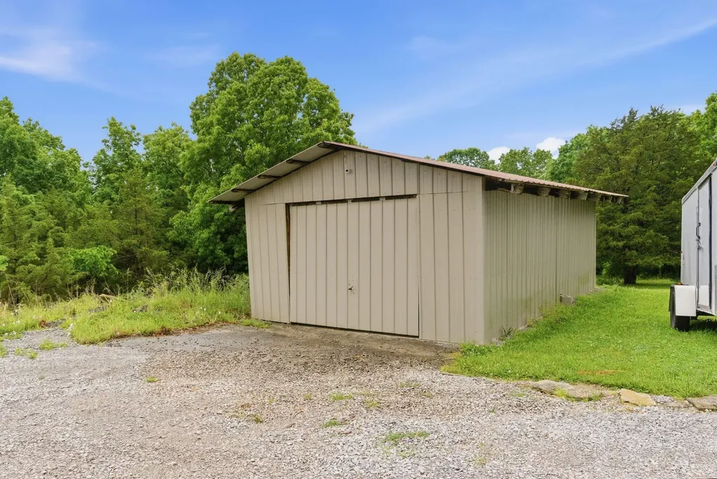 863 Mink Run Road Frankfort KY 40601