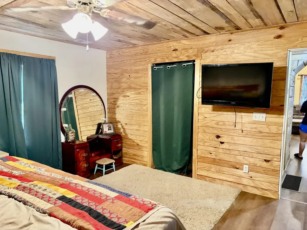 915 Oscar Morgan Road Strunk KY 42649