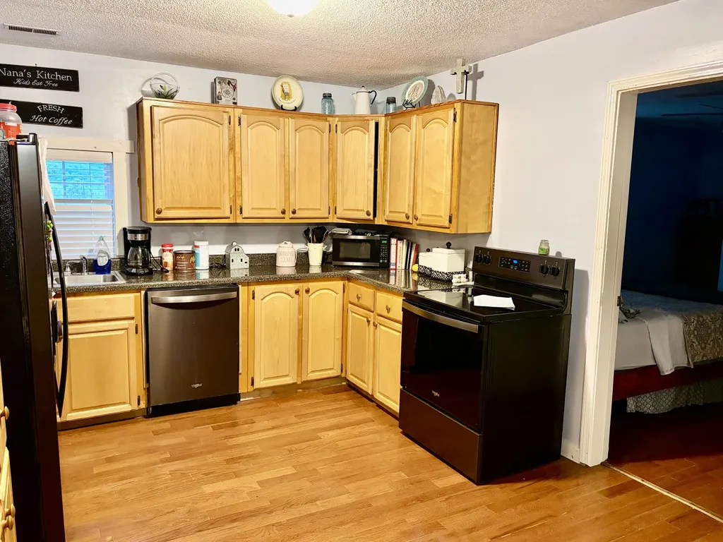 915 Oscar Morgan Road Strunk KY 42649