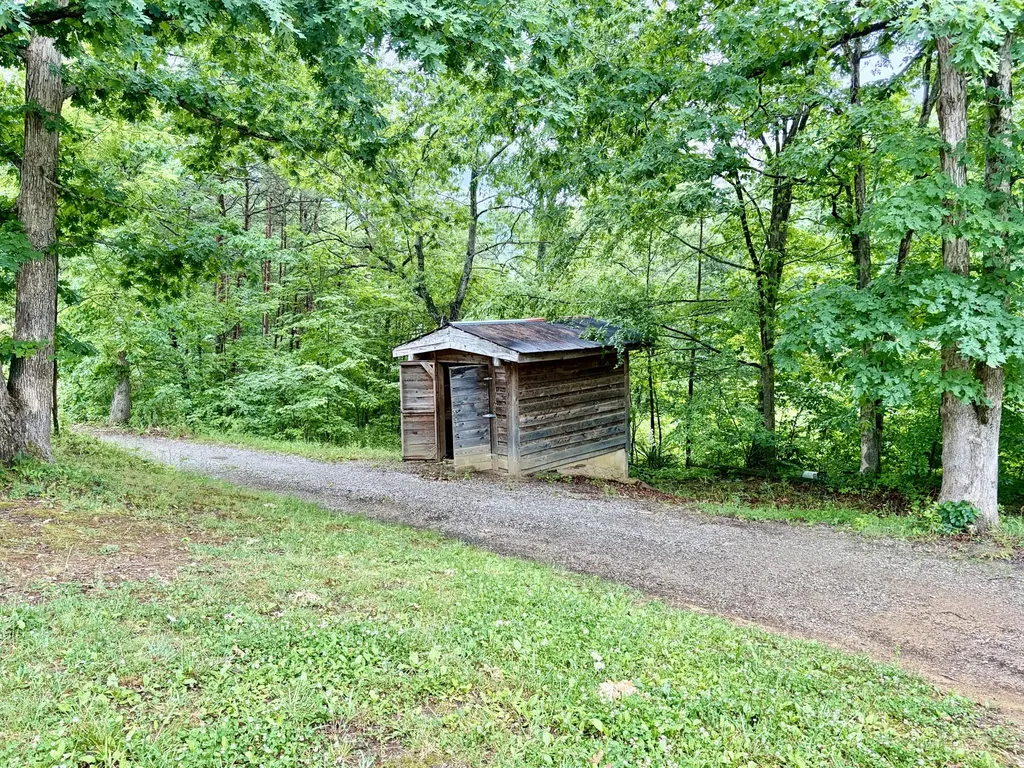 915 Oscar Morgan Road Strunk KY 42649