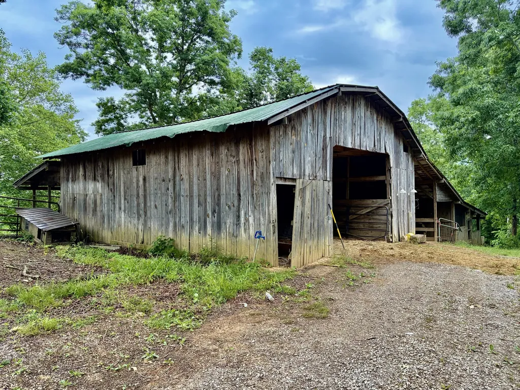 915 Oscar Morgan Road Strunk KY 42649