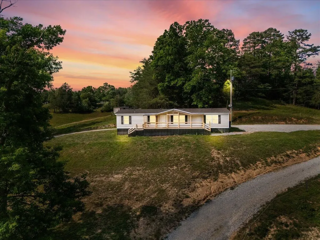 136 Sonic Drive Keavy KY 40737