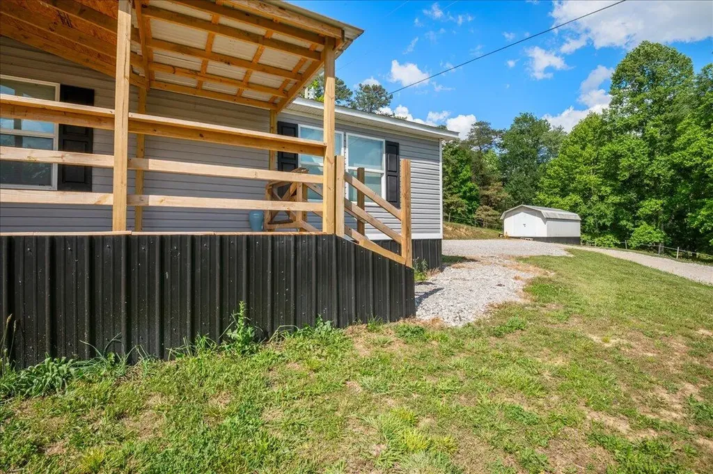 136 Sonic Drive Keavy KY 40737