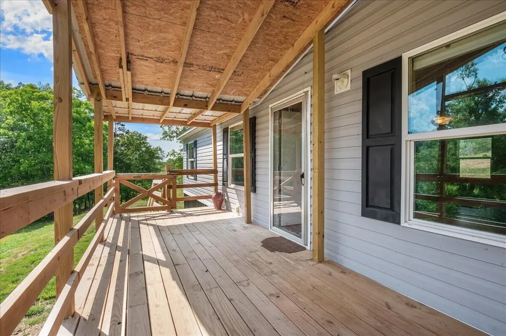 136 Sonic Drive Keavy KY 40737