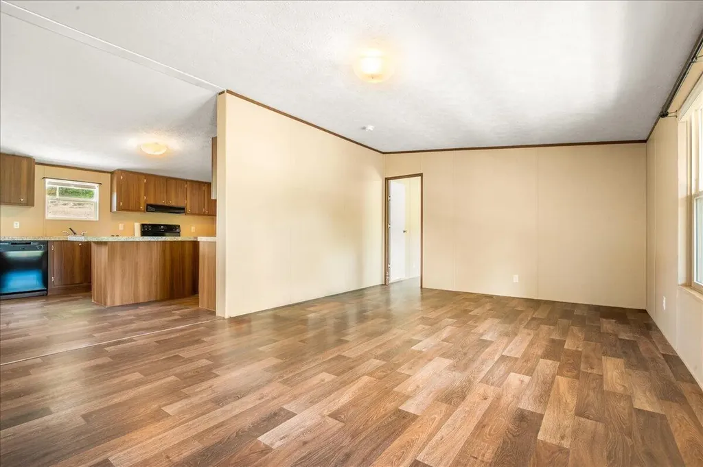 136 Sonic Drive Keavy KY 40737