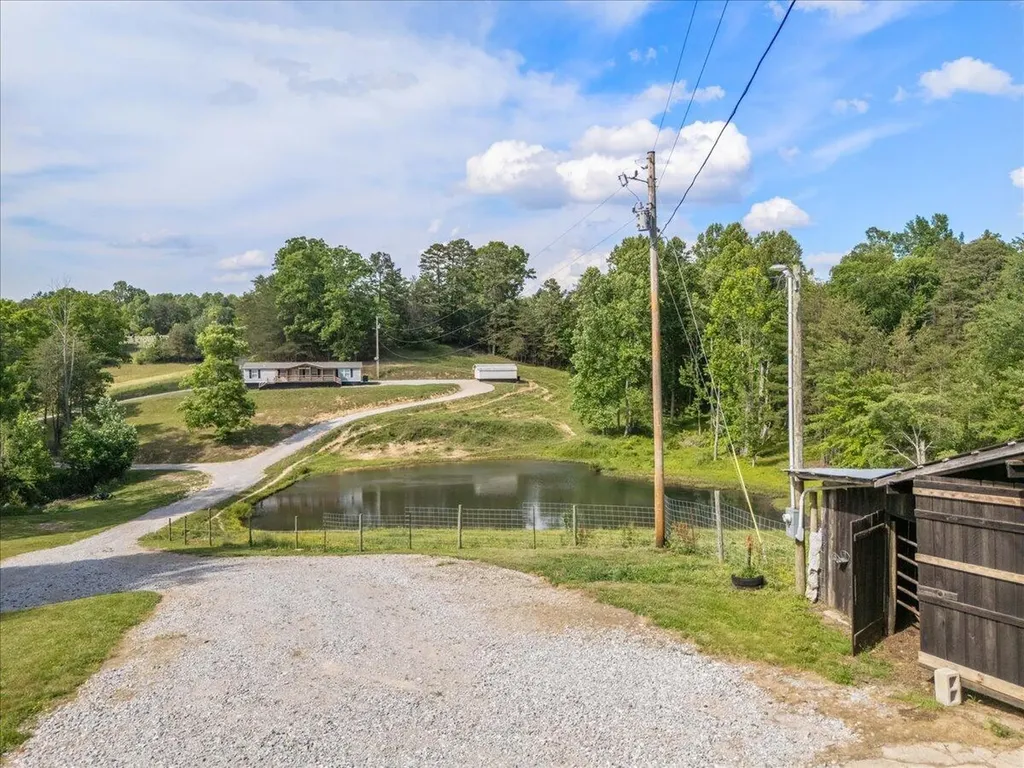 136 Sonic Drive Keavy KY 40737