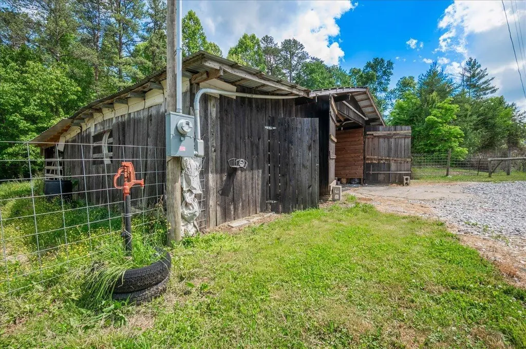 136 Sonic Drive Keavy KY 40737