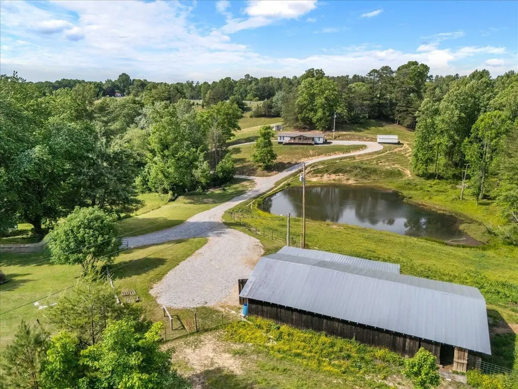 136 Sonic Drive Keavy KY 40737