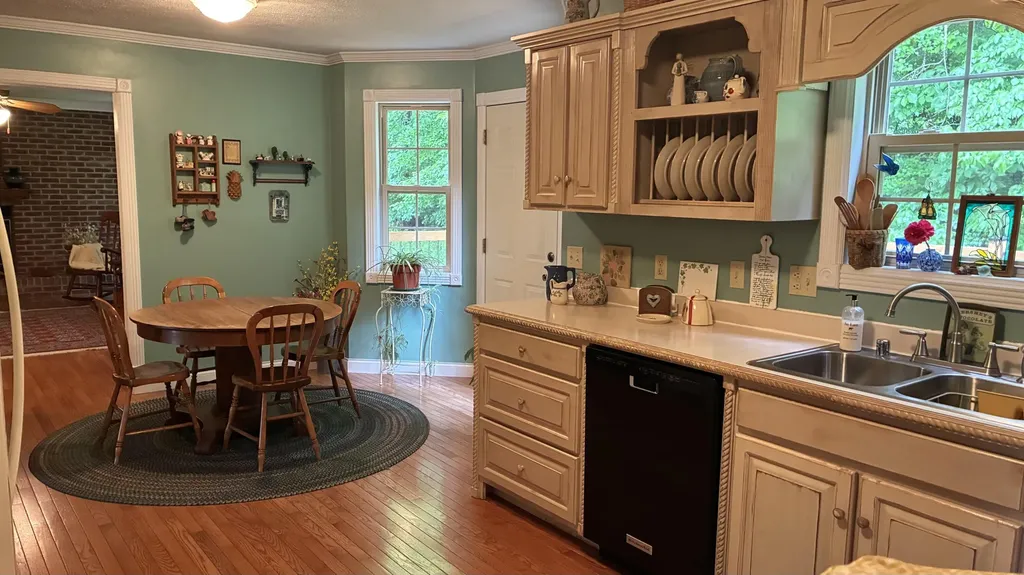 59 Terran Lane London KY 40744