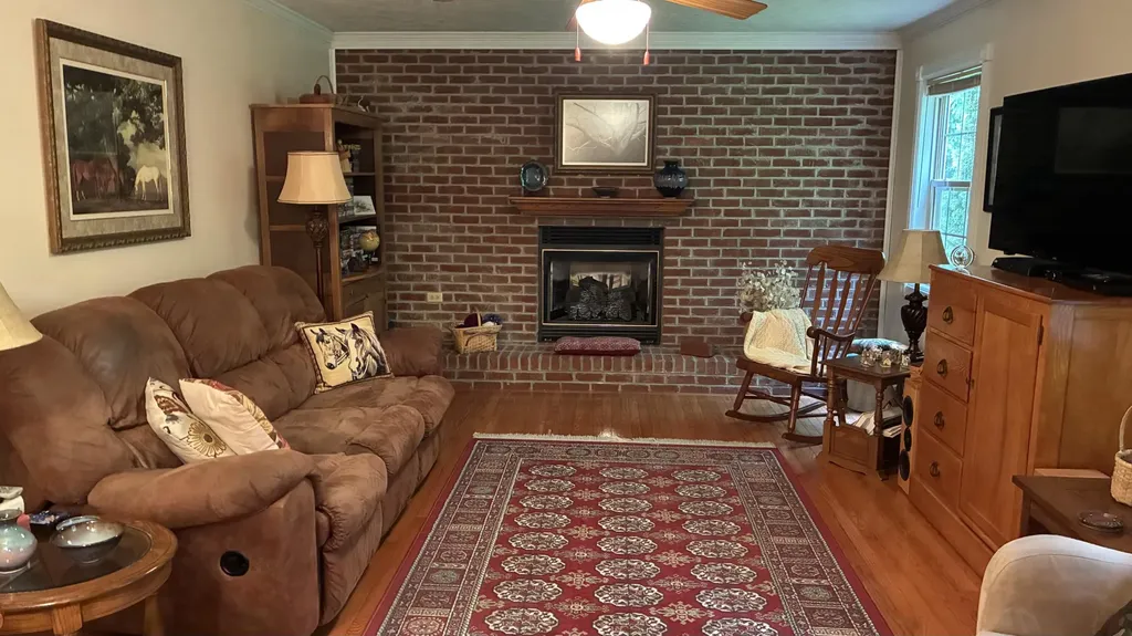59 Terran Lane London KY 40744