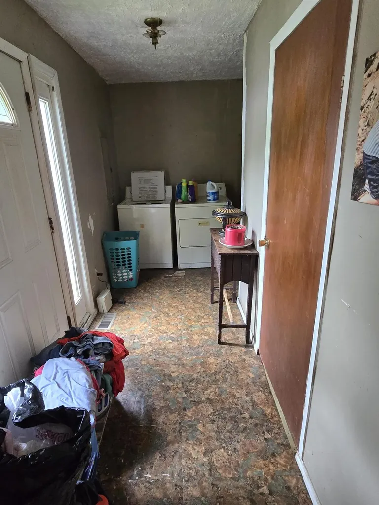 1698 Dry Creek Road Topmost KY 41862