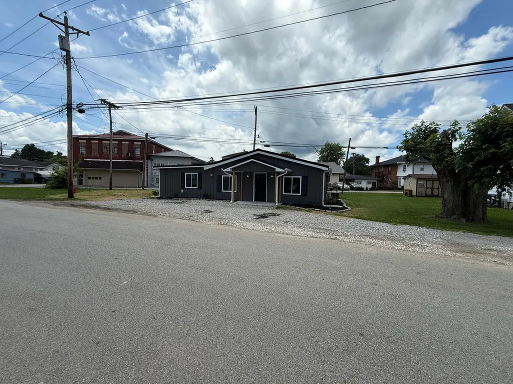 161 S Allison Avenue Barbourville KY 40906
